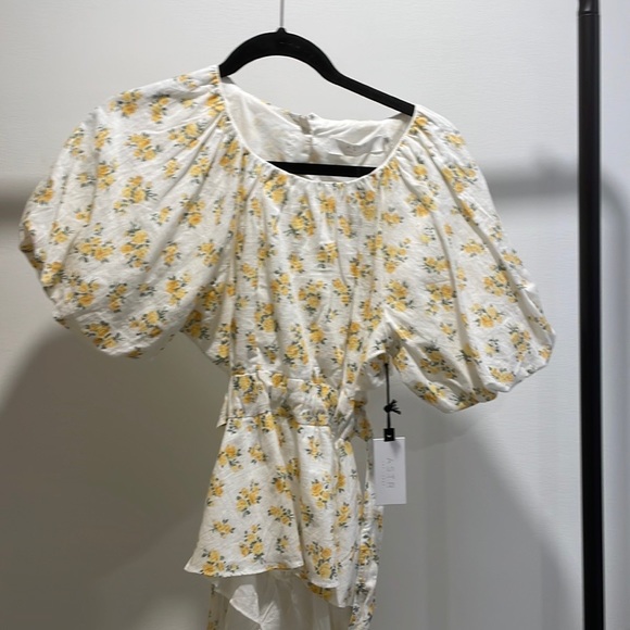 ASTR THE LABEL | VENDETTI TOP Floral - Picture 6 of 6
